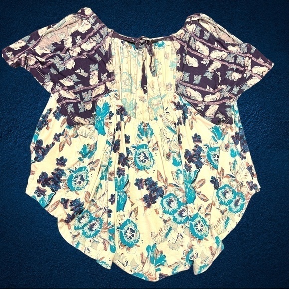 FREE People flow cold shoulder blouse - Picture 4 of 11